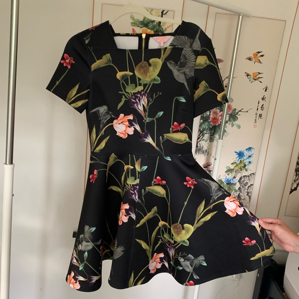 Ted Baker Black Floral Dress (2 BUT BIG FOR SIZE)